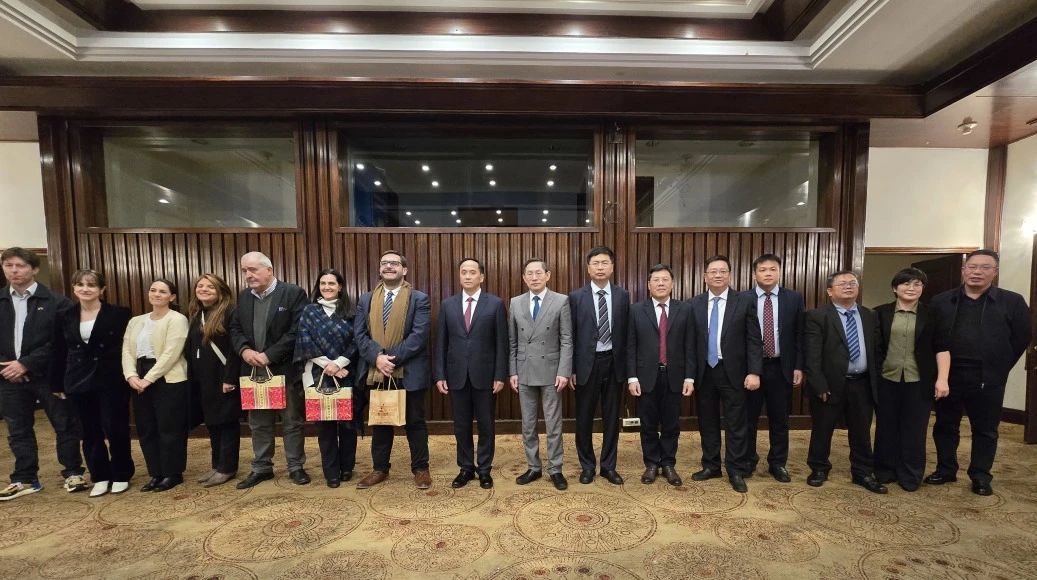 黃嘉棣董事長隨廣西壯族自治區(qū)政府代表團訪問烏拉圭，并應(yīng)邀參加相關(guān)活動